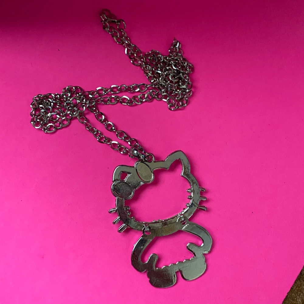 🌹 Hello Kitty Figure Rhinestones Necklace Chain🌹 - Picture 7 of 7
